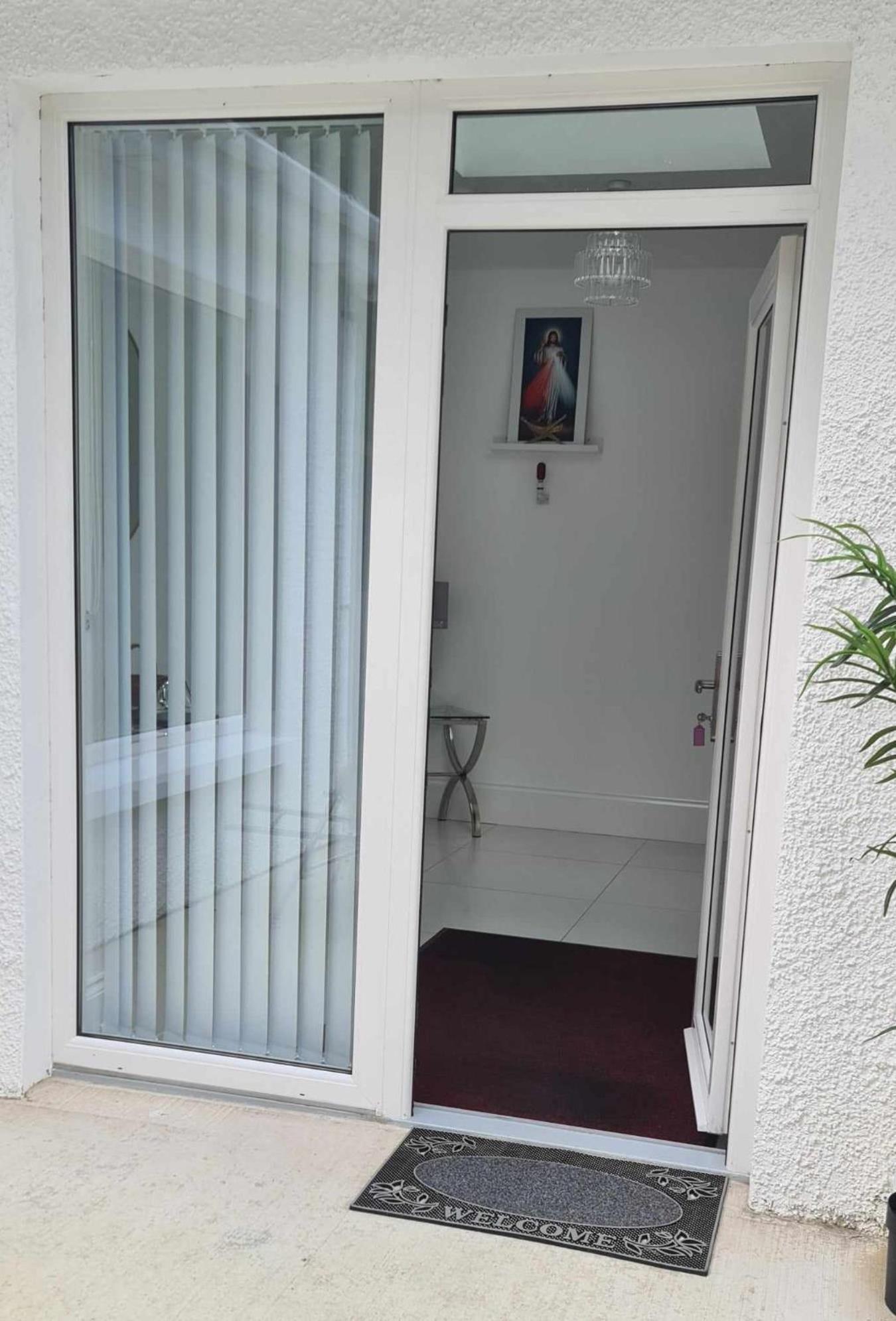 Annie'S House With Thermal Health Spa 모빌 외부 사진